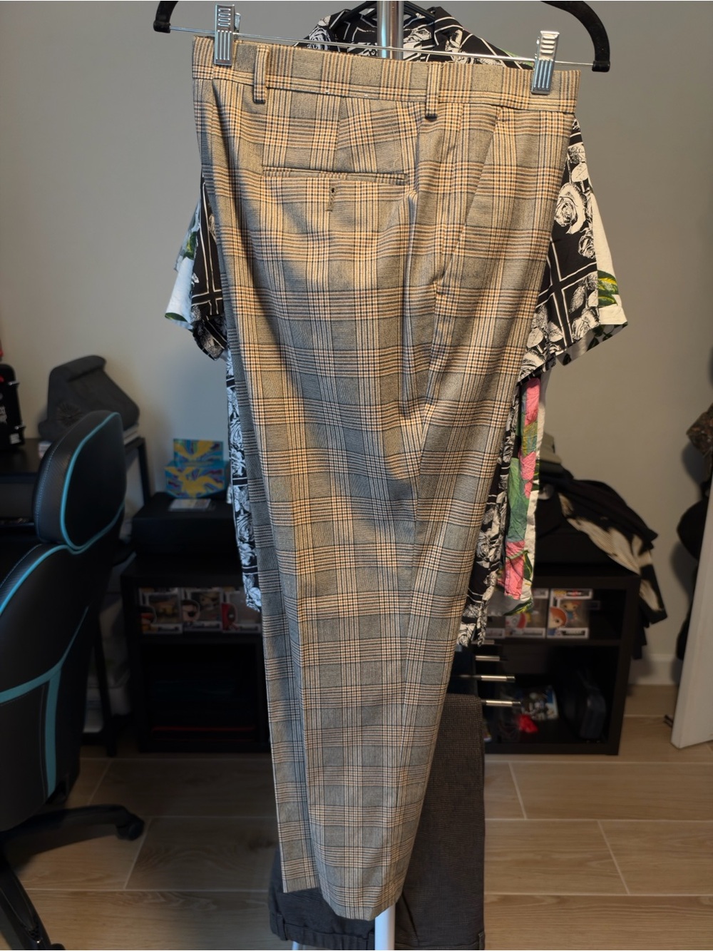 Express Men's Slim Plaid Dress Pants - Tan and Black Glen Check